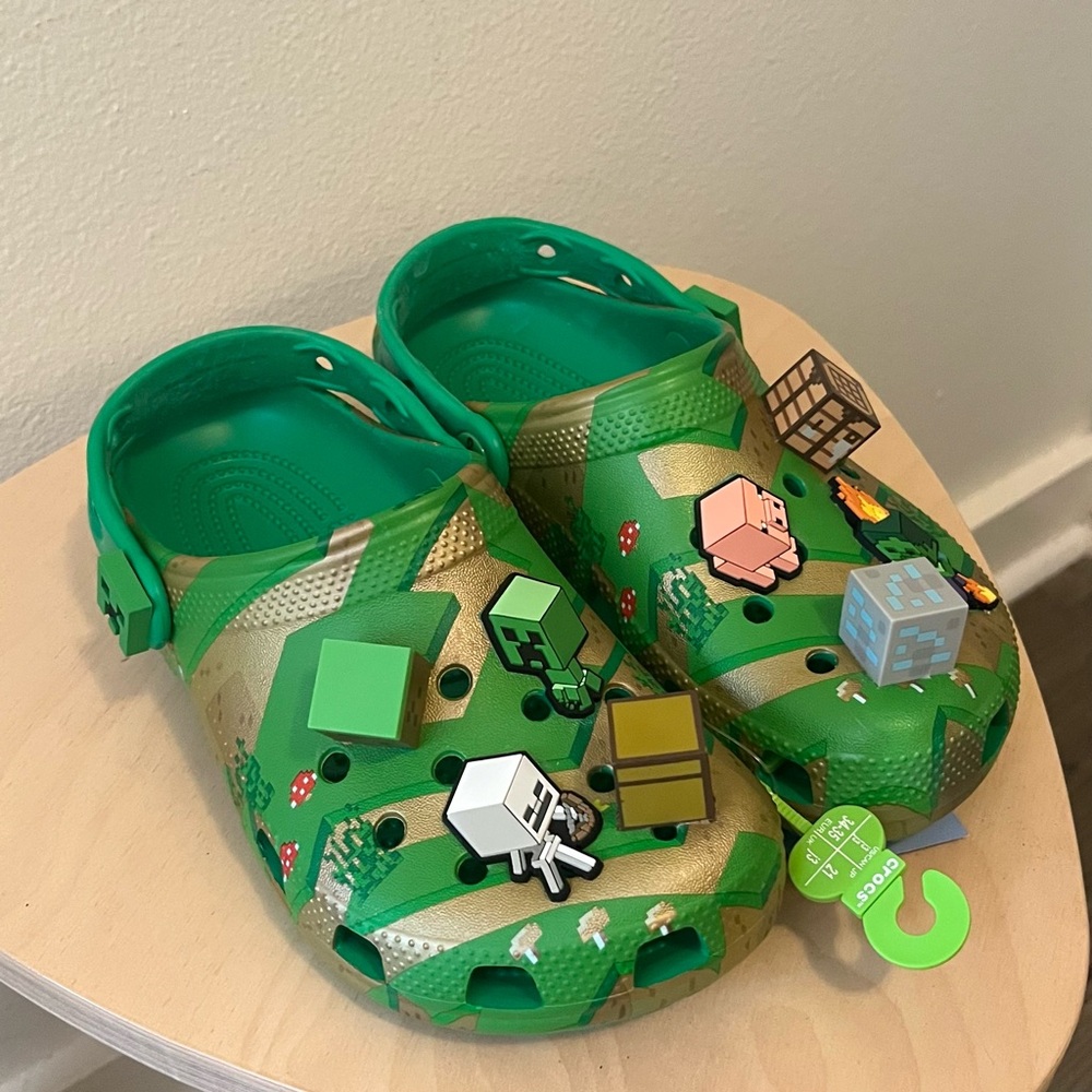 Crocs Minecraft Elevated Kids Clog NWT